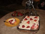 Kuchen- Erdbeerkuchen - die Stadt Plant City in Florida ist bekannt fuer die Erdbeeren und hat die tollsten Rezepten - Rezept