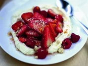 Sommerbeeren an Orange-Vanille-Mascarponecreme - Rezept