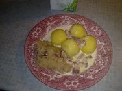 Klöße mit Speckrahmsoße und Sauerkraut hatte noch sauerkraut übrig - Rezept