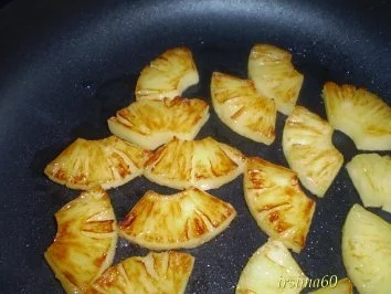 Schweinerücken mit Petersilien - Ananaskruste - Rezept - Bild Nr. 8