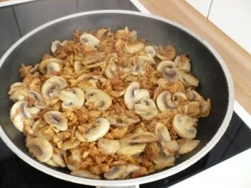 Putensteak mit Champignons und Röstzwiebeln - Rezept - Bild Nr. 4