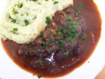 Rezept: Wildschweingulasch Wildschweingulasch - Rezept