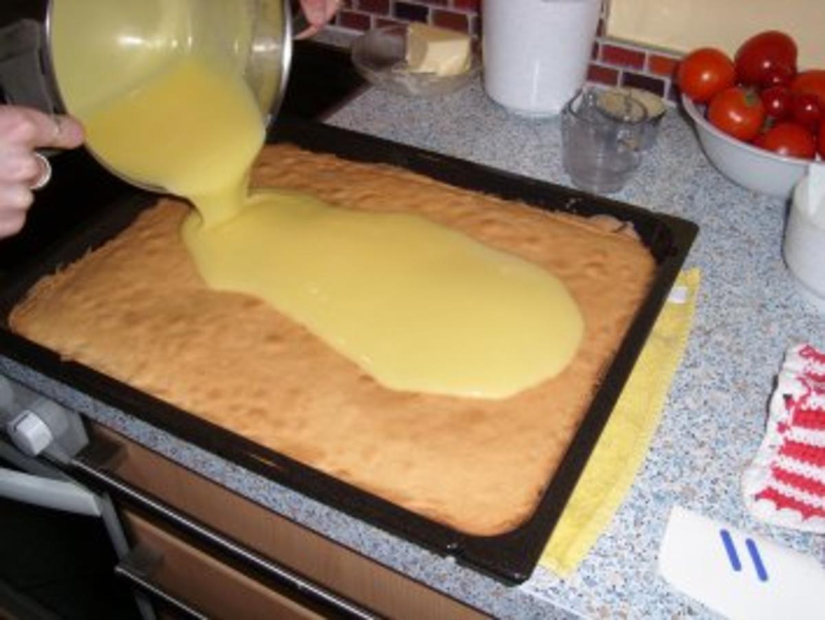 Zitronenkuchen vom Blech mit Butterkeksen - Rezept - Bild Nr. 4