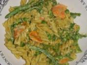 Sahnenudeln mit Gemüse - Rezept