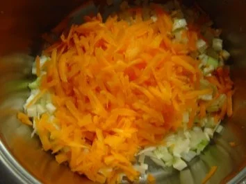 Klare Maultaschensuppe als Vorspeise - Rezept - Bild Nr. 3