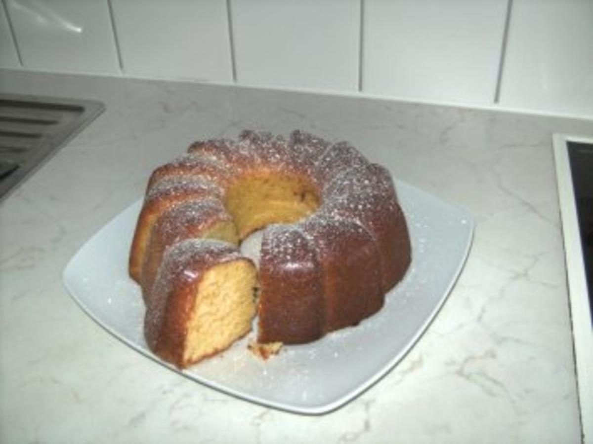 Schlagobersgugelhupf - einfach - 220 kcal/100g