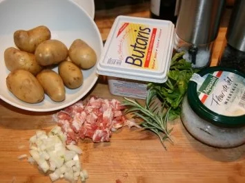 Rezept: Matjes-Topf mit Rotwein-Zwiebeln und Bratkartoffeln Bild Nr. 5 Matjes-Topf mit Rotwein-Zwiebeln und Bratkartoffeln - Rezept - Bild Nr. 5