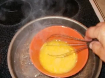 Beeren und Freuchte mit Orangenrum Glaze - Sieht Teuer und Elegant aus aber billig und schnell zu machen - Rezept - Bild Nr. 3