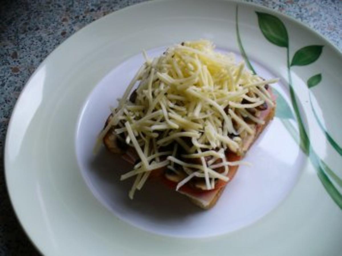 Schinken-Champignon-Toast - Rezept mit Bild - kochbar.de