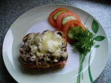 Rezept: Schinken-Champignon-Toast Schinken-Champignon-Toast - Rezept