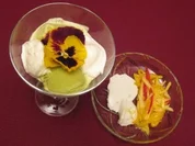 Mango-Chili-Spaghetti mit Zitronengras-Kokos-Kaltschale und Grüntee-Eis - Rezept