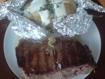 Rumpsteak mit Folienkartoffel - Rezept