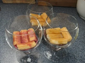 Mascarpone-Quarkcreme mit Zwetschgen.. - Rezept - Bild Nr. 2