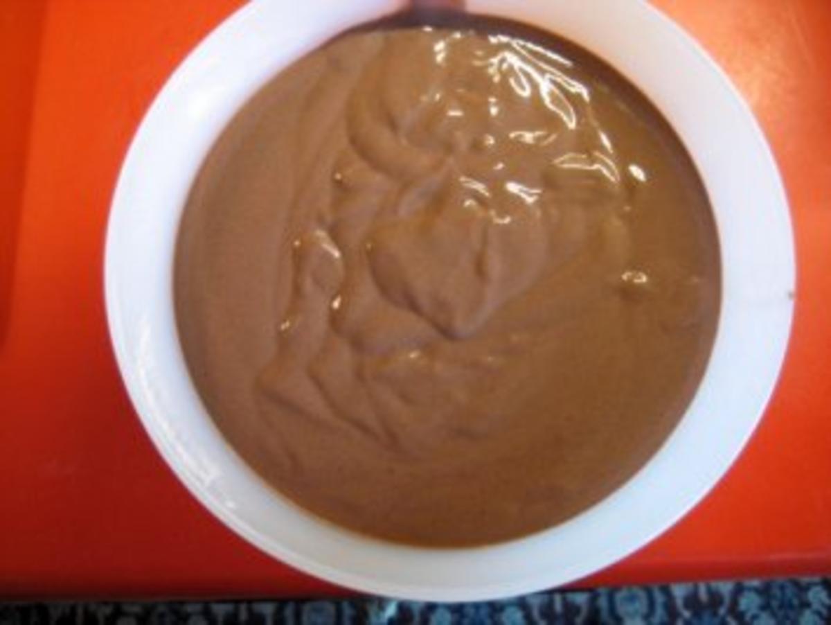 Schokoladen - Cremepudding mit Bananenstückchen - Rezept - Bild Nr. 6