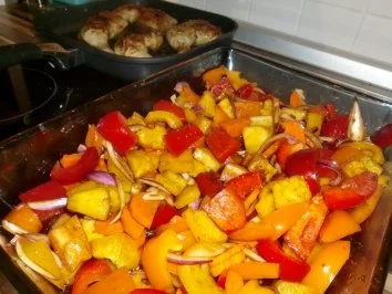 Süß-sauer geschmorte Hähnchenschenkel - Rezept - Bild Nr. 7