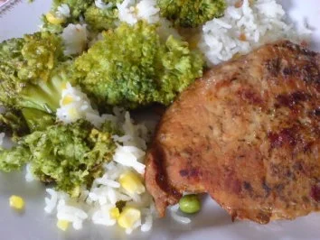 Broccoli-Reis-Pfanne mit Schweinesteaks - Rezept - Bild Nr. 9