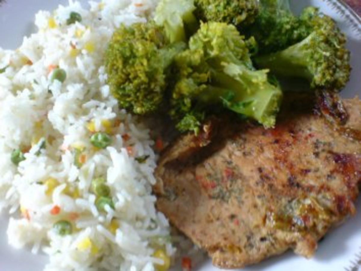 Broccoli-Reis-Pfanne mit Schweinesteaks - Rezept - Bild Nr. 11