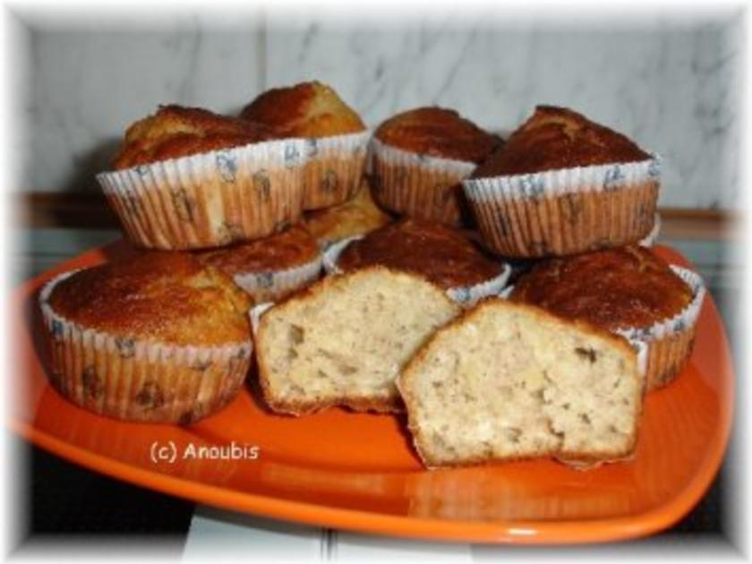 Kuchen/Gebäck Bananenmuffins mit Nüssen - schnell &amp; einfach - von Anoubis