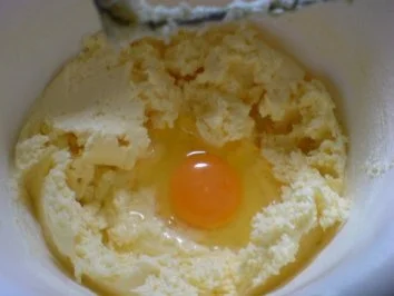 Rezept: Mandarinen-Mohn-Kuchen Bild Nr. 4 Mandarinen-Mohn-Kuchen - Rezept - Bild Nr. 4