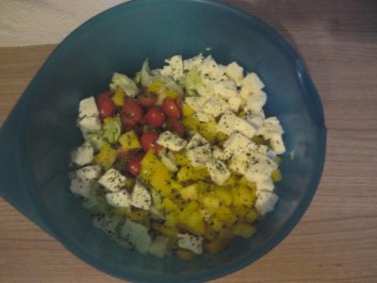 Gemischter Salat mit Balsamicodressing ganz einfach - Rezept - kochbar.de