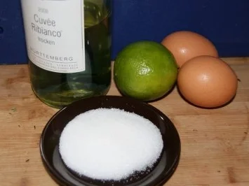 Rezept: Dessert: Beeren in Weingelee auf Zabaione-Spiegel Bild Nr. 6 Dessert: Beeren in Weingelee auf Zabaione-Spiegel - Rezept - Bild Nr. 6