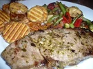 Rumpsteaks mit Gemüse und Dollarchips - Rezept