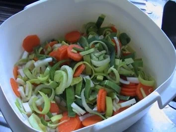Rindfleischsuppe mit Gemüse im Dampfdrucktopf - Rezept - Bild Nr. 4