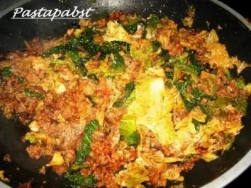 Rezept: Crespelle mit Wirsing-Hack-Füllung Bild Nr. 2 Crespelle mit Wirsing-Hack-Füllung - Rezept - Bild Nr. 2