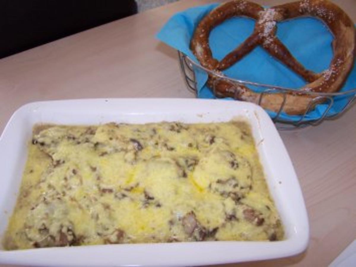 Bilder für Bayerischer Knödel-Wurst-Auflauf - Rezept