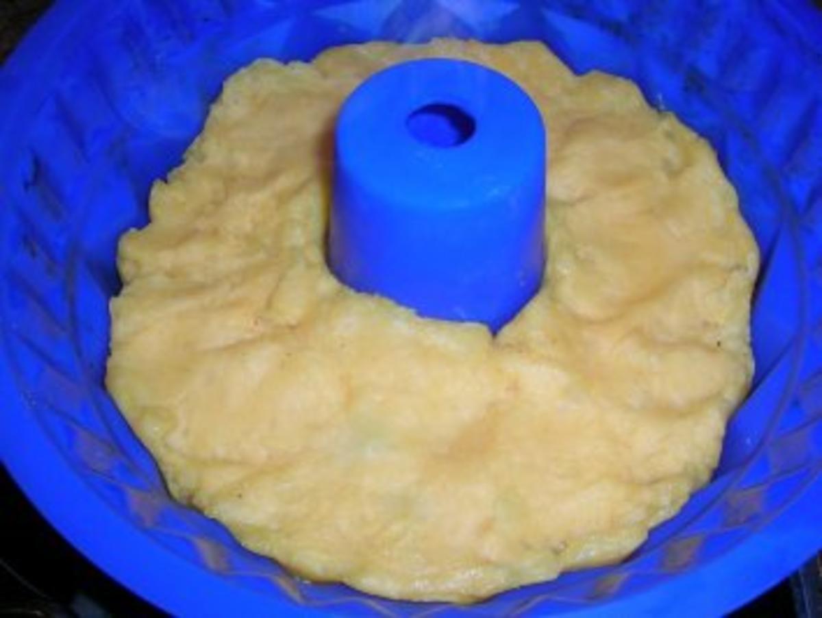 Kartoffel-Gugelhupf-Pudding als Beilage zu meiner dicken Rippe in Altbiersauce - Rezept - Bild Nr. 5