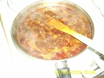 Rosa gebratene Barbarie-Entenbrust mit Honig-Ingwer-Jus auf Blaukraut und Semmelknödel - Rezept - Bild Nr. 9