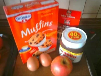 Apfel-Schoko-Muffins auf Vanillesossespiegel - Rezept - Bild Nr. 2