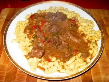 Rahmgulasch pikant - Rezept