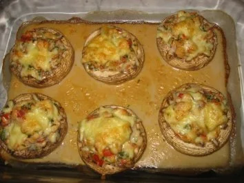 Rezept: Mit Lachs und Krabben gefüllte Pilze Mit Lachs und Krabben gefüllte Pilze - Rezept