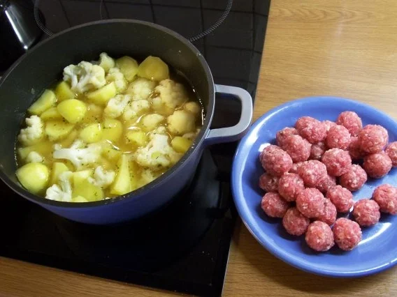 Blumenkohl-Hack-Eintopf - Rezept - Bild Nr. 2