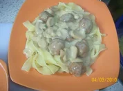 Köttbullar mit Bandnudeln - Rezept