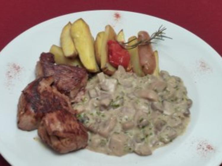 Schweinefilet an Gorgonzola Pilzragout mit Rosmarinkartoffeln - von Das ...