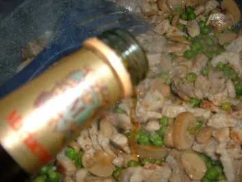 Rezept: Fleisch : Erbsen-Pfanne mit Schnitzelstreifen Bild Nr. 4 Fleisch : Erbsen-Pfanne mit Schnitzelstreifen - Rezept - Bild Nr. 4