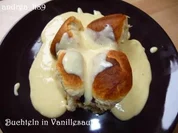 Buchteln in Vanillesauce - Rezept