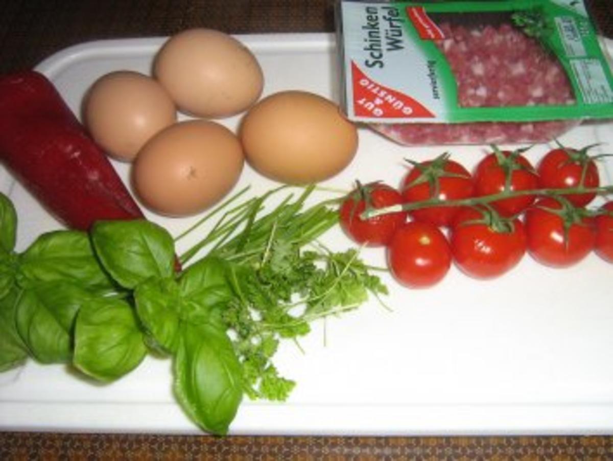 Rührei mit Speck, Paprika und Tomaten - Rezept - Bild Nr. 2