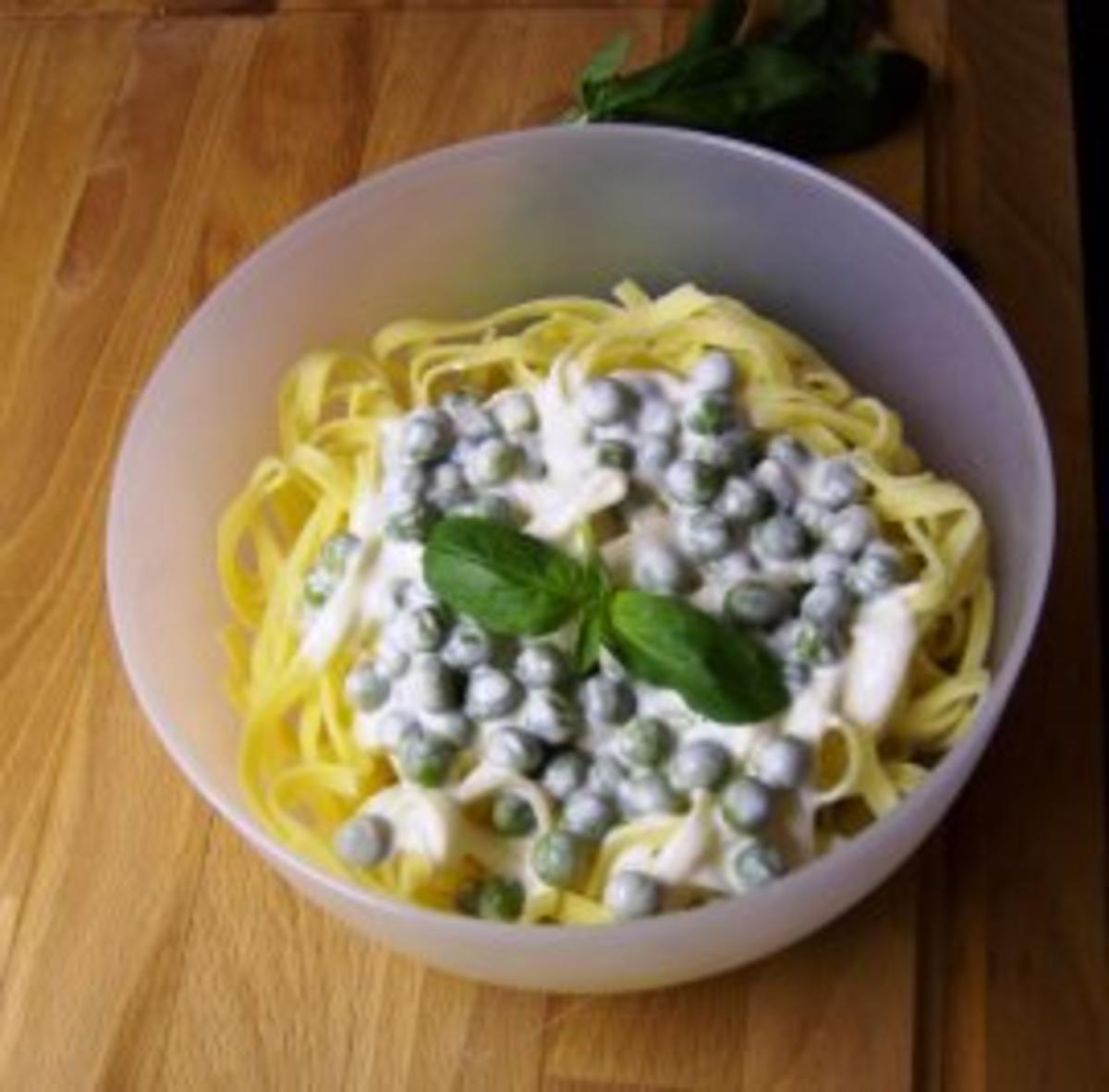 Schinken-Sahnesoße mit Erbsen - Rezept - kochbar.de