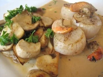 Jacobsmuscheln mit Steinpilze - Rezept