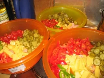 Rezept: Party: Bayr.Bockwurst-Salat für mind. 20 Personen! Bild Nr. 4 Party: Bayr.Bockwurst-Salat für mind. 20 Personen! - Rezept - Bild Nr. 4