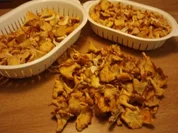 Eierschwammerl - Rahmgulasch mit Serviettenknödel - Rezept