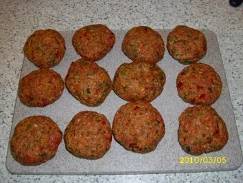 Frikadellen mit "Bumms" - Rezept