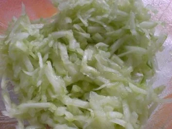 Kartoffelbrei mit Rührei und Gurkensalat - Rezept - Bild Nr. 4