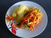 Lachsfilet mit Gemüsehaube - Rezept