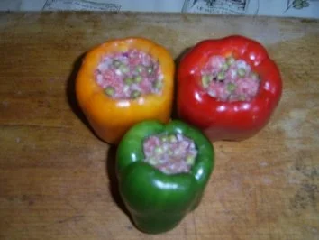 Gefüllte Paprikaschoten mit Hack-Erbsenfüllung - Rezept - Bild Nr. 5