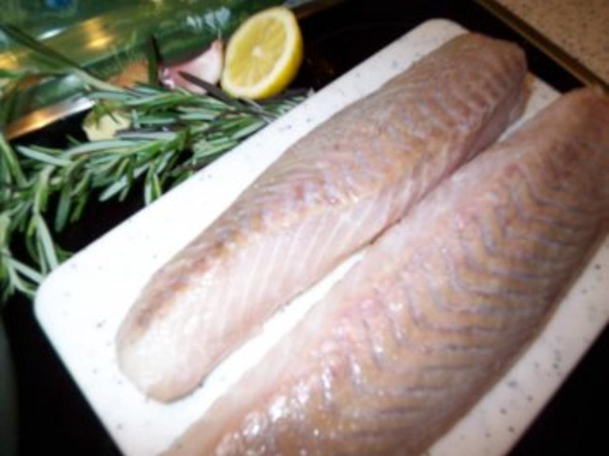 Kräuterfisch aus dem Ofen - Rezept mit Bild - kochbar.de