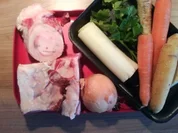 Echte Rindsuppe zu Knödel & Co. - Rezept